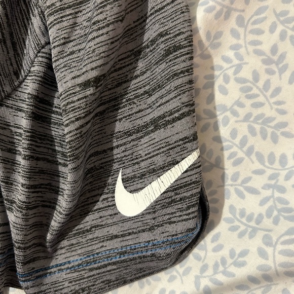 Nike tee! - Picture 3 of 4